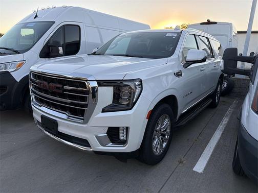 2022 GMC Yukon XL SLT