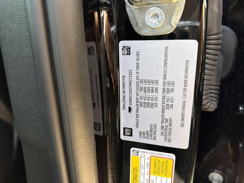 Black 2024 Chevrolet Suburban LT