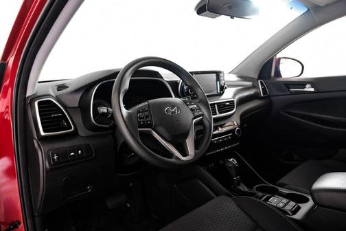 2021 Hyundai TUCSON SE