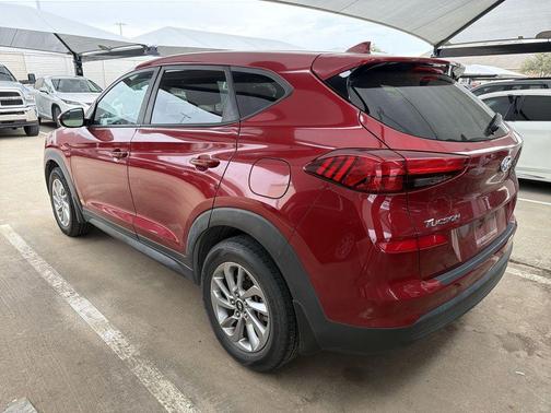 2021 Hyundai TUCSON SE