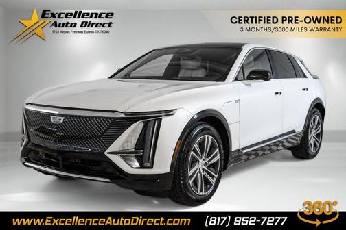 Crystal White Tricoat 2024 Cadillac LYRIQ Luxury