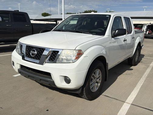 Glacier White 2018 Nissan Frontier SV Truck