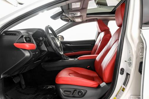 Wind Chill Pearl 2021 Toyota Camry XSE