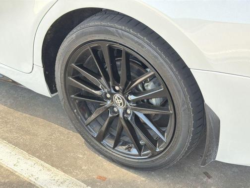 Wind Chill Pearl 2021 Toyota Camry XSE