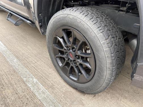 2022 Toyota Tundra SR5