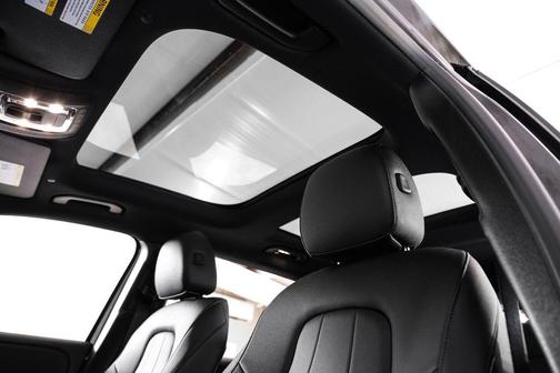 Night Black 2024 Mercedes-Benz EQB 250 Base