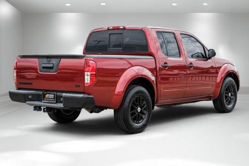 Cayenne Red Metallic 2019 Nissan Frontier SV