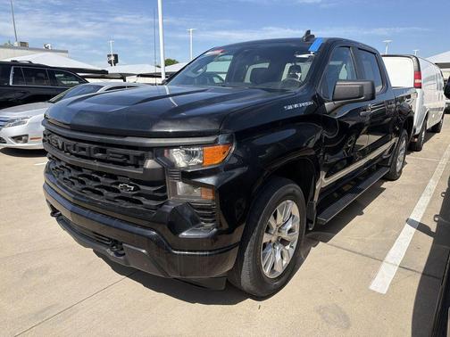 Black 2022 Chevrolet Silverado 1500 Custom