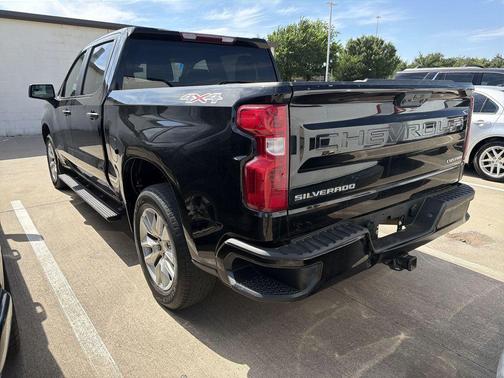Black 2022 Chevrolet Silverado 1500 Custom