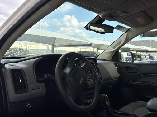 Summit White 2022 Chevrolet Colorado WT