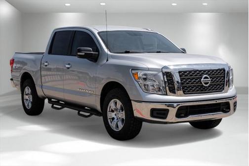 2018 Nissan Titan SV