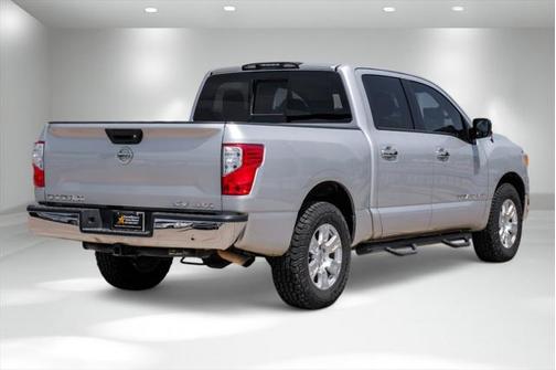 2018 Nissan Titan SV