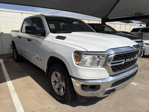Bright White Clearcoat 2023 RAM 1500 Big Horn/Lone Star