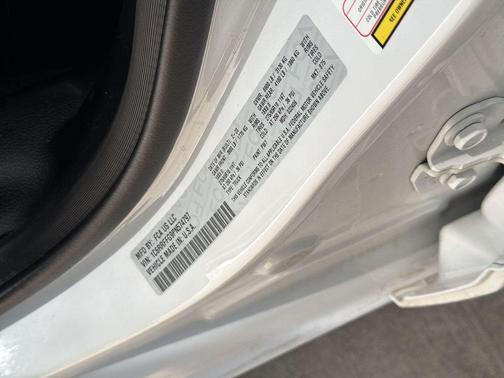 Bright White Clearcoat 2023 RAM 1500 Big Horn/Lone Star