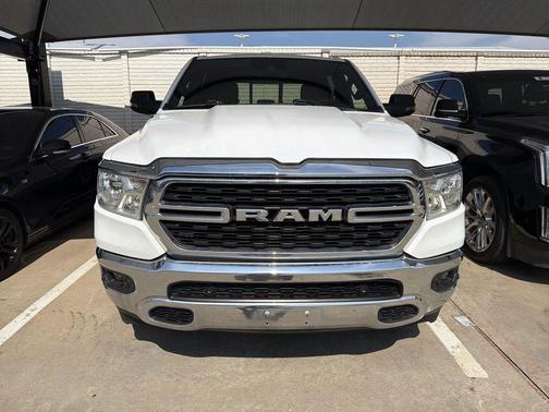 Bright White Clearcoat 2023 RAM 1500 Big Horn/Lone Star