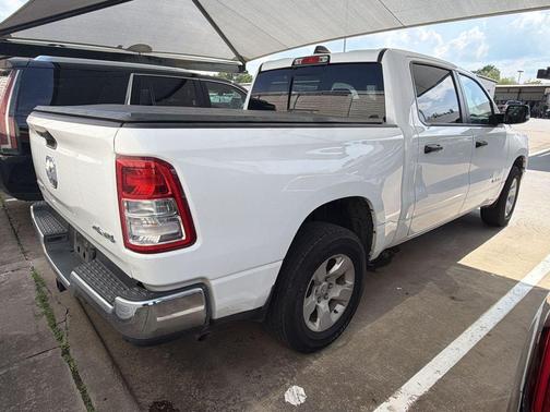 Bright White Clearcoat 2023 RAM 1500 Big Horn/Lone Star