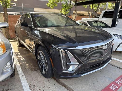 Stellar Black Metallic 2023 Cadillac LYRIQ Luxury
