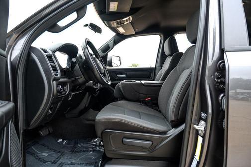 Granite Crystal Metallic Clearcoat 2024 RAM 1500 Tradesman