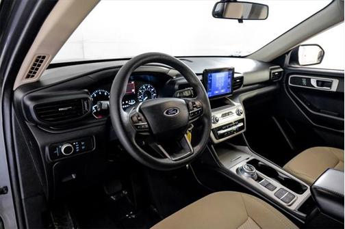 2022 Ford Explorer Base