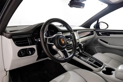 2021 Porsche Macan S