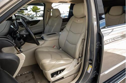 2019 Cadillac Escalade ESV Luxury