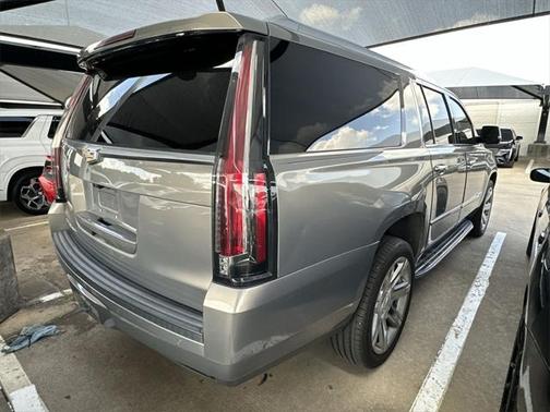 2019 Cadillac Escalade ESV Luxury