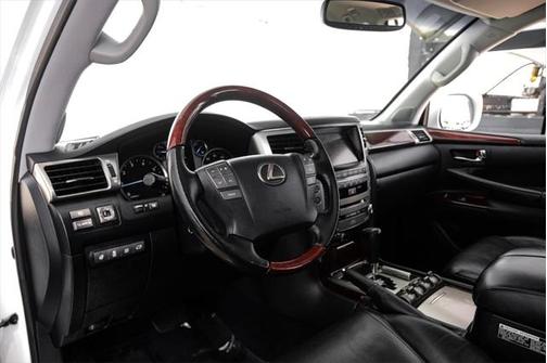 2013 Lexus LX 570 Base