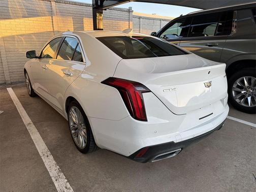 2023 Cadillac CT4 Premium Luxury