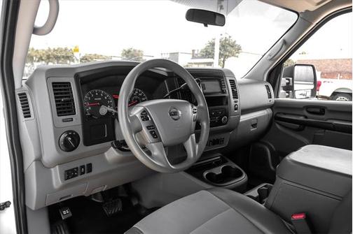 2018 Nissan NV Cargo NV3500 HD S V8