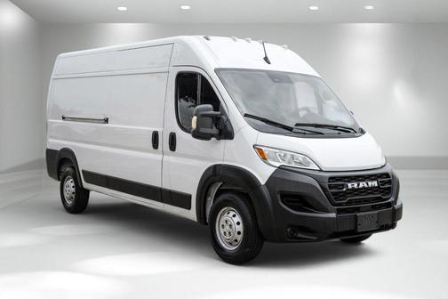 Bright White Clearcoat 2023 RAM ProMaster 2500 High Roof