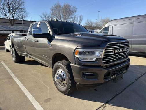2024 RAM 3500 Laramie Crew Cab 4x4 8' Box