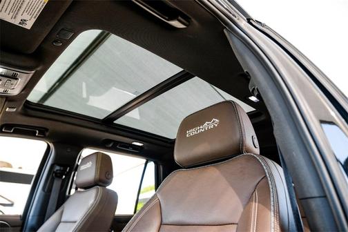 2022 Chevrolet Tahoe 2WD High Country