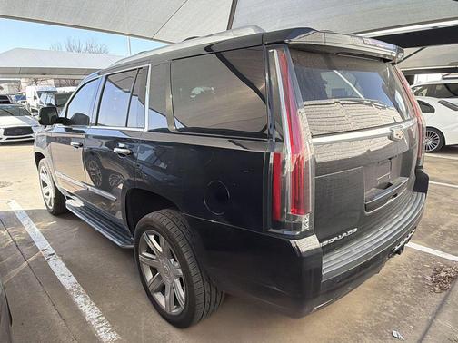 2019 Cadillac Escalade Luxury
