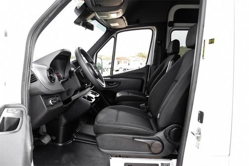 2024 Mercedes-Benz Sprinter 2500 Standard Roof