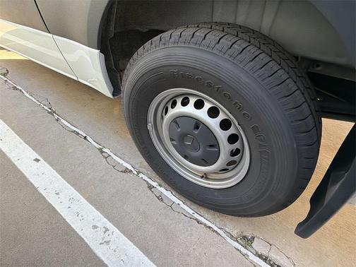 2024 Mercedes-Benz Sprinter 2500 Standard Roof