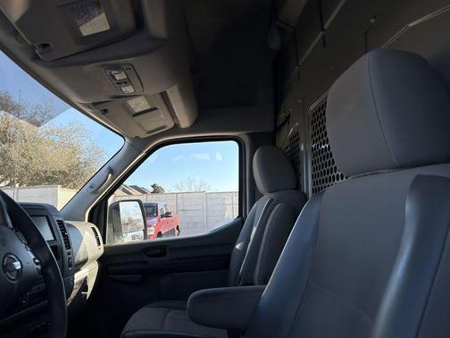 2019 Nissan NV Cargo NV2500 HD S V6