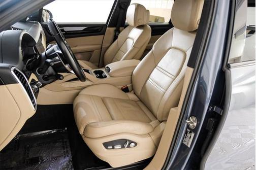 2019 Porsche Cayenne Base