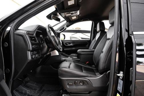 Black 2024 Chevrolet Suburban LT