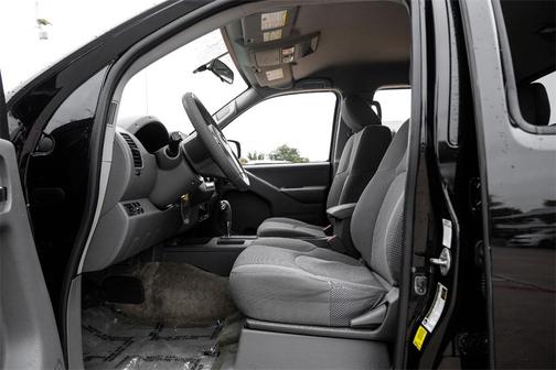 2017 Nissan Frontier SV