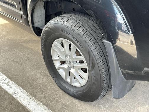 2017 Nissan Frontier SV