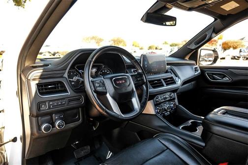 2021 GMC Yukon XL SLT