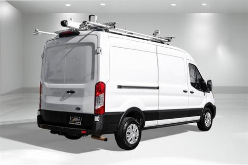 2022 Ford Transit-250 Base