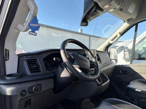 2022 Ford Transit-250 Base
