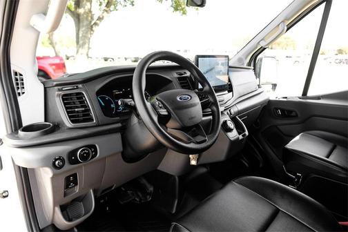 2022 Ford Transit-350 Base