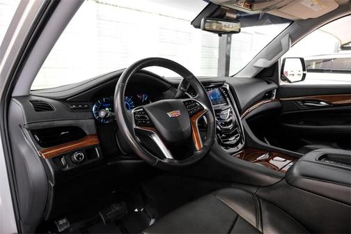 2019 Cadillac Escalade ESV Luxury