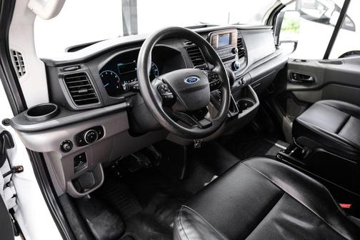 OXFORD WHITE 2022 Ford Transit-250 Base
