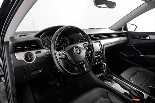 2020 Volkswagen Passat 2.0T SE
