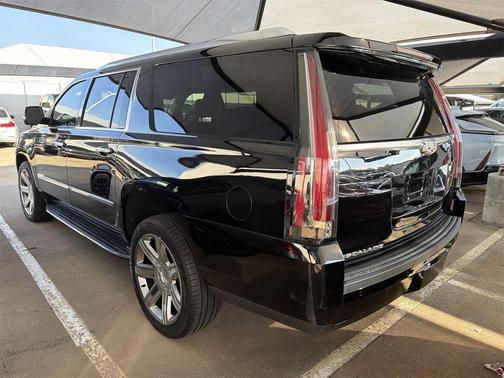 2019 Cadillac Escalade ESV Luxury