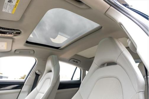 2018 Porsche Panamera Base