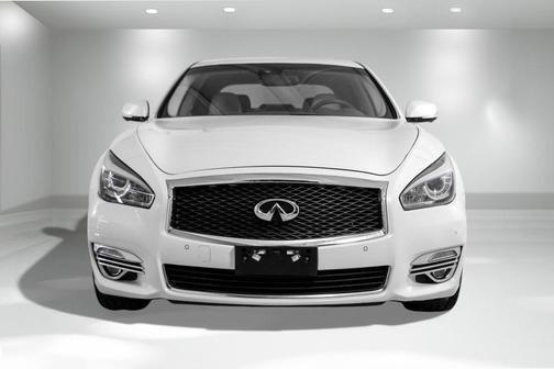 2017 INFINITI Q70L 3.7